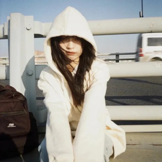 轻拂岁月共此生